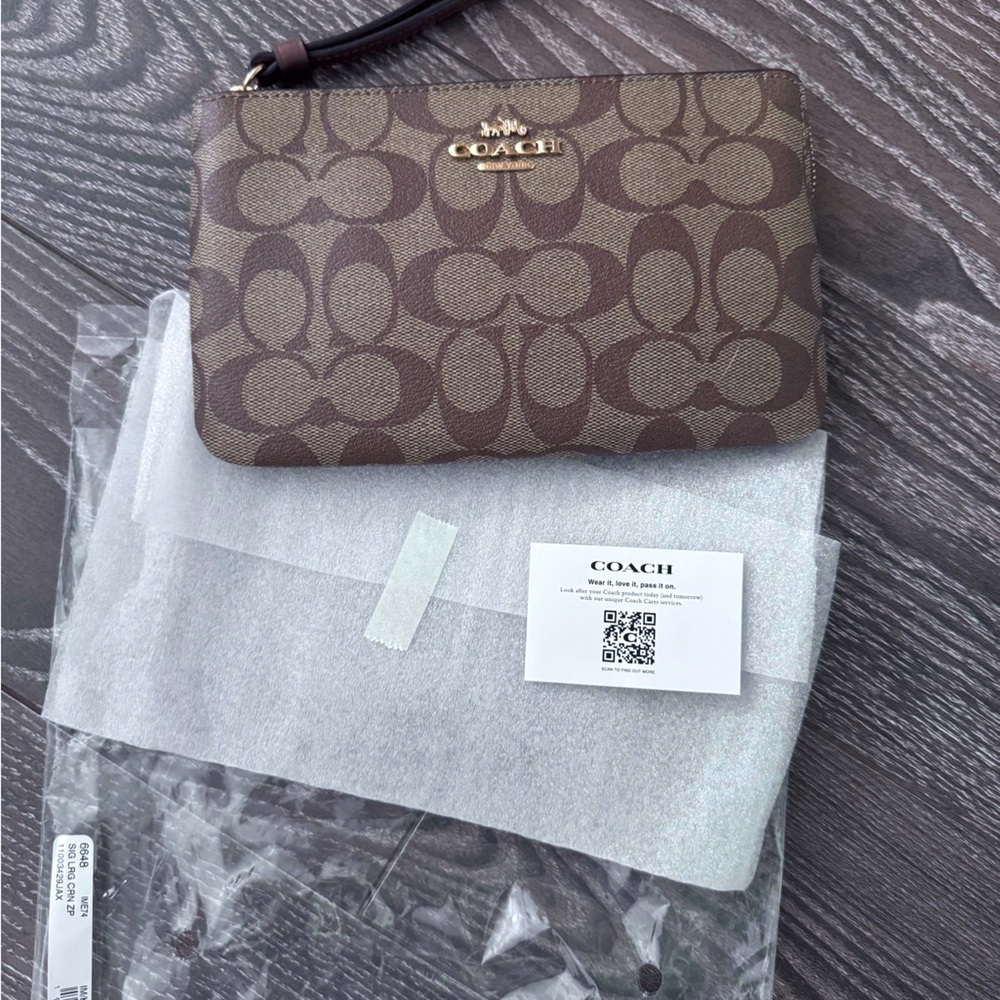 Coach zipper pouch corner zip wristlet with card slots NEW khaki saddle color